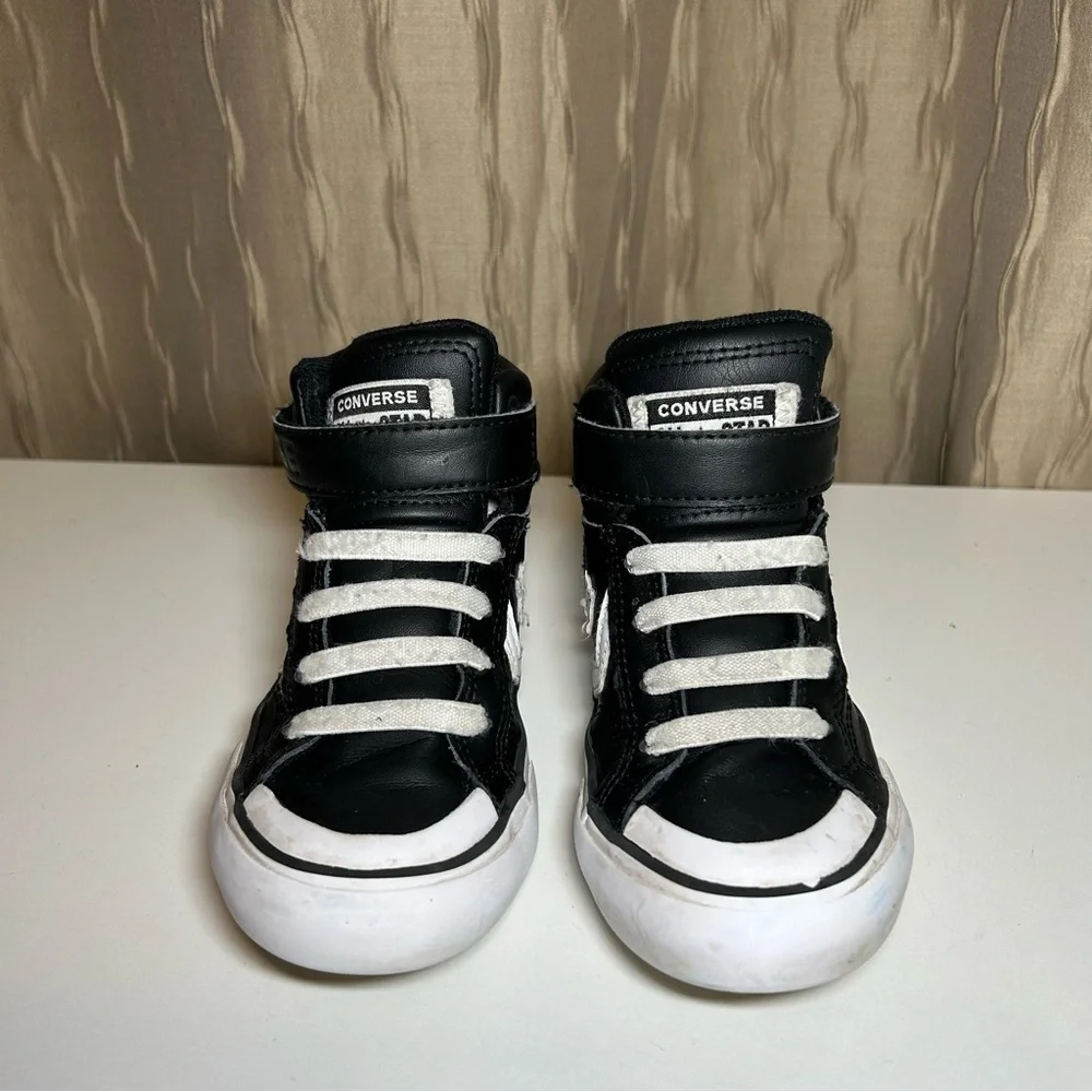 Converse All Star Pro Blaze Strap Kid's 11 Sneaker Black Leather High Top
